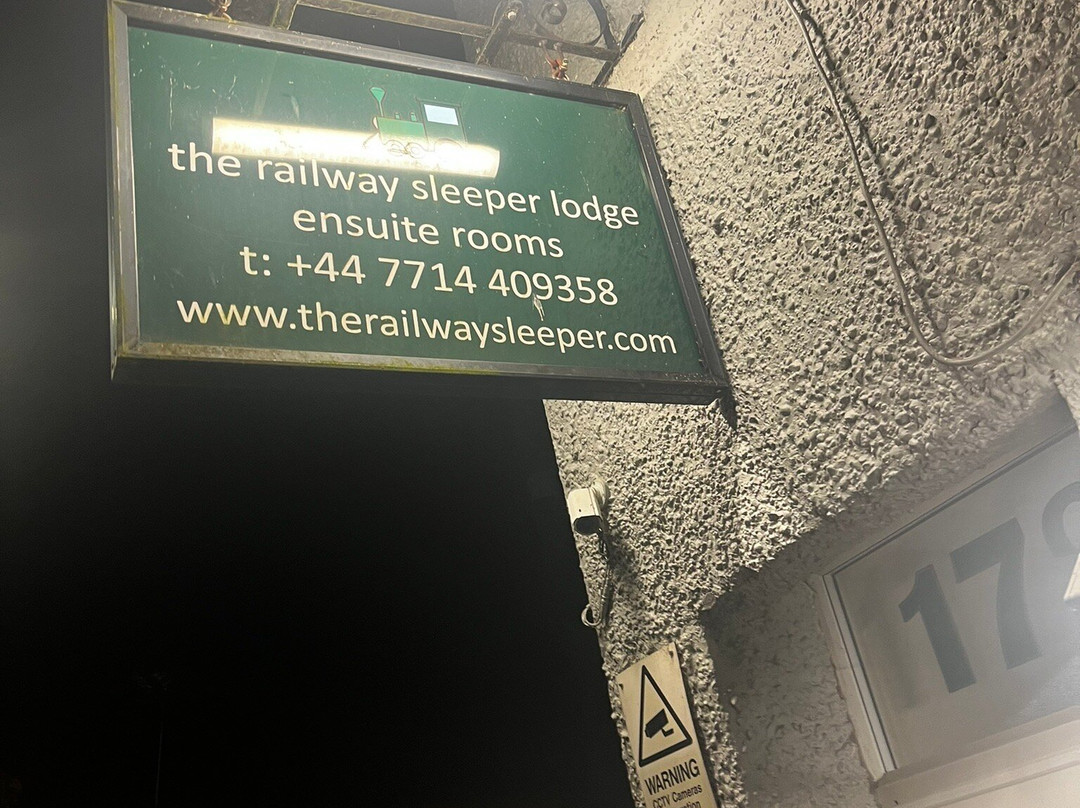 The Railway Sleeper Lodge主图