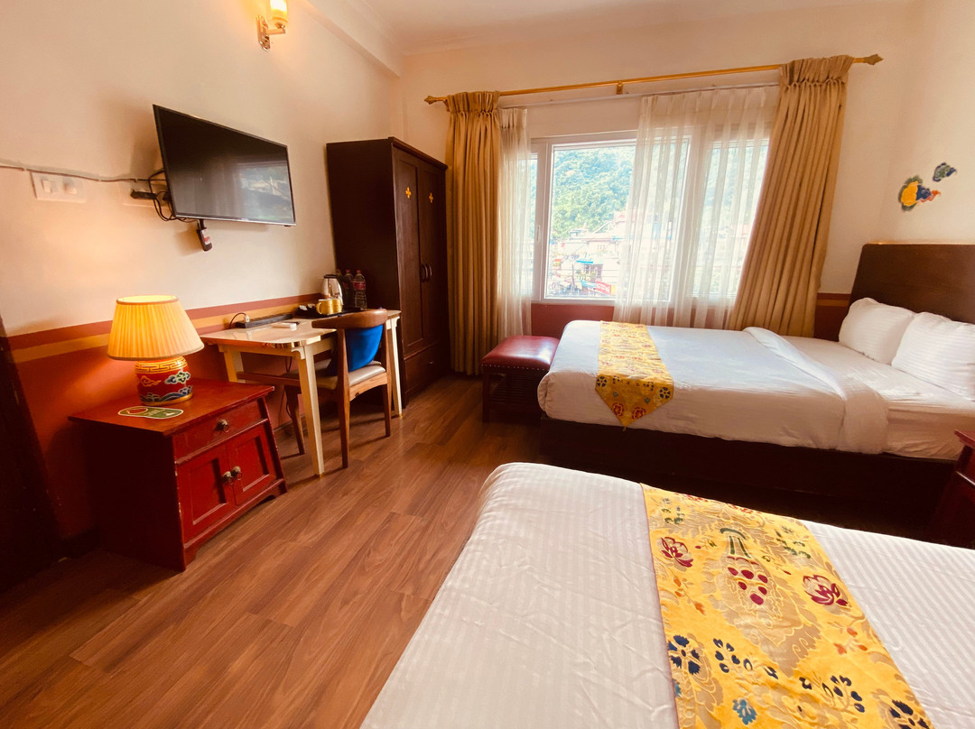 Three Jewels Boutique Hotel主图