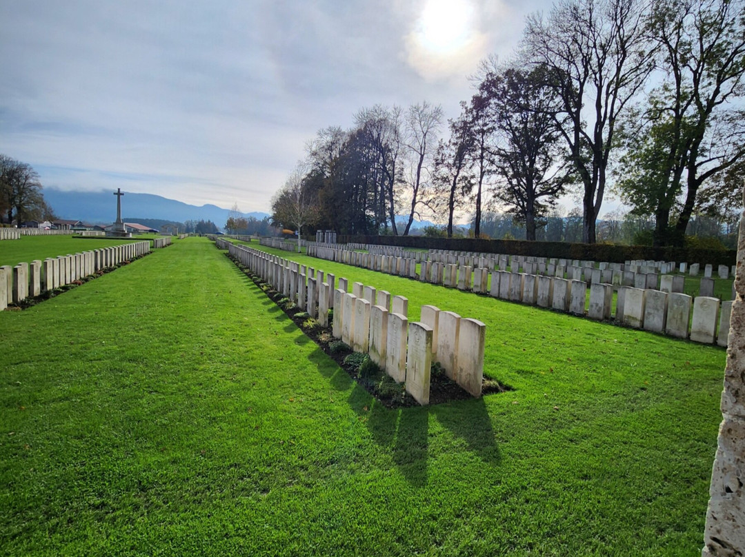 Durnbach War Cemetery景点图片