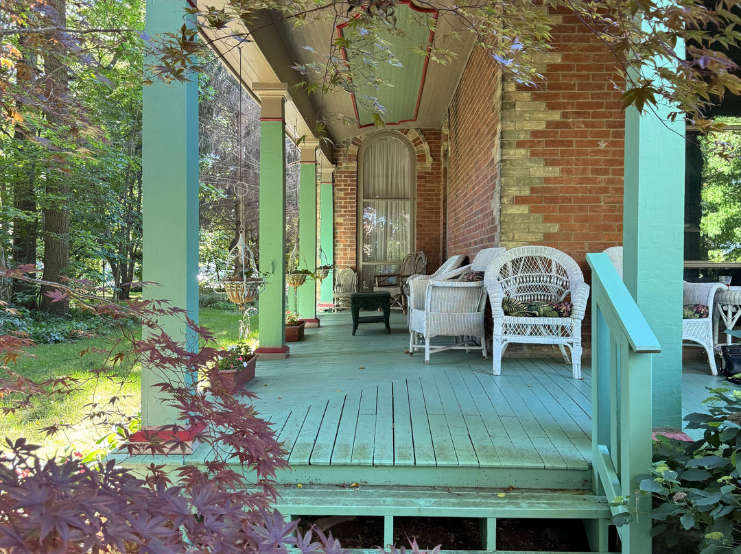 The Highland Manor主图