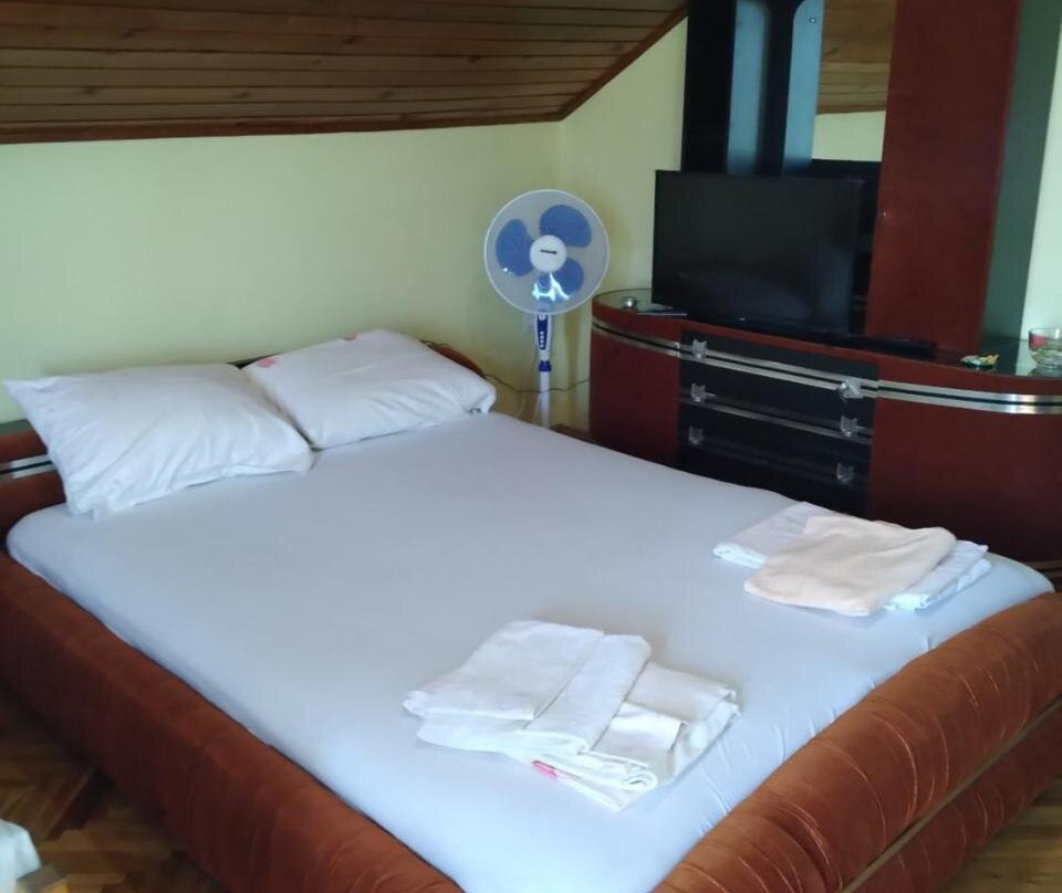 2 Hàlòszobàs Apartman