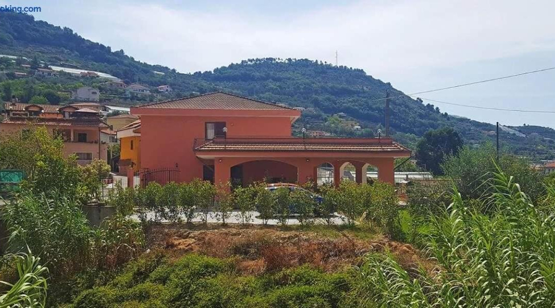 San Biagio della Cima酒店住宿-Petitui