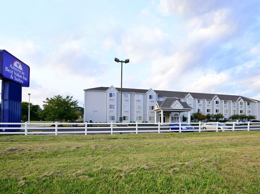 Americas Best Value Inn & Suites Jackson, TN