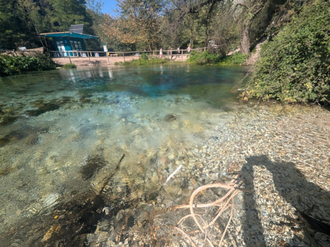 The Blue Eye-吉诺卡斯特必去景点