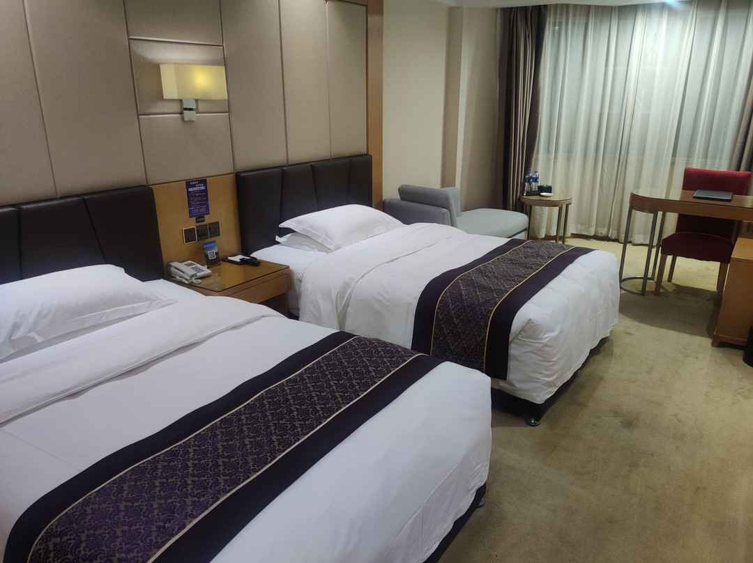 楠林国际酒店主图