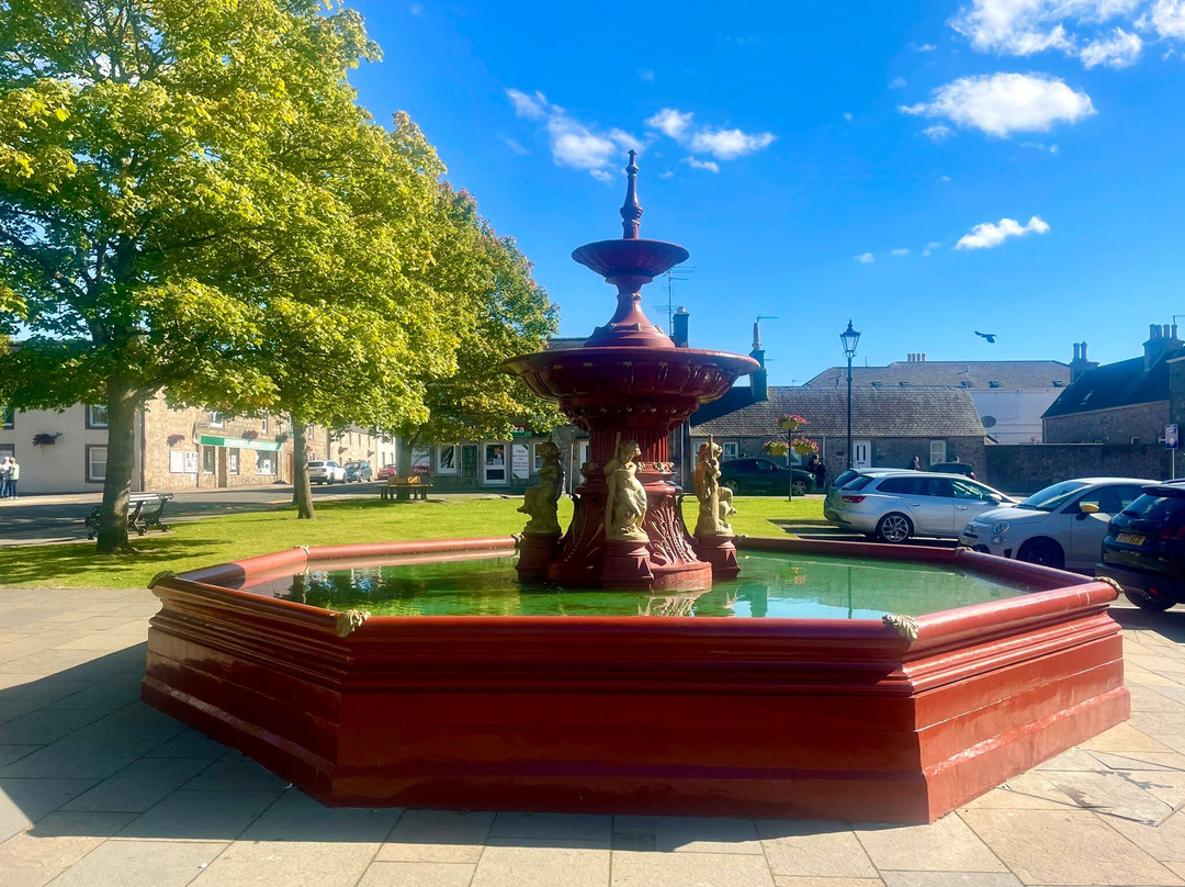 Fochabers Square Fountain-Fochabers必去景点