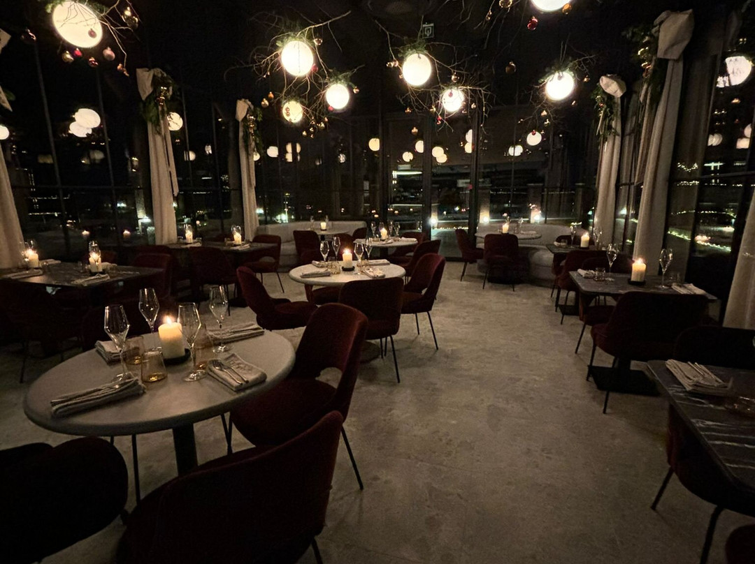Flow Restaurant