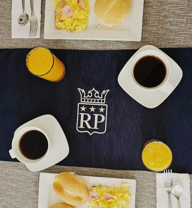 Regency Plaza Hotel主图