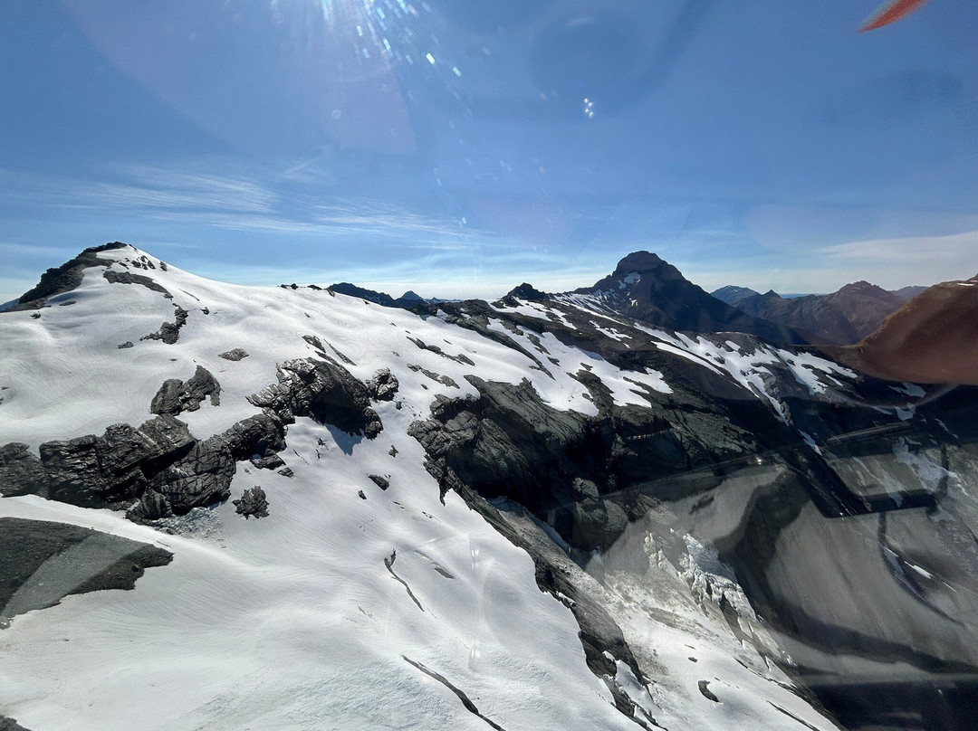 Backcountry Helicopters景点图片