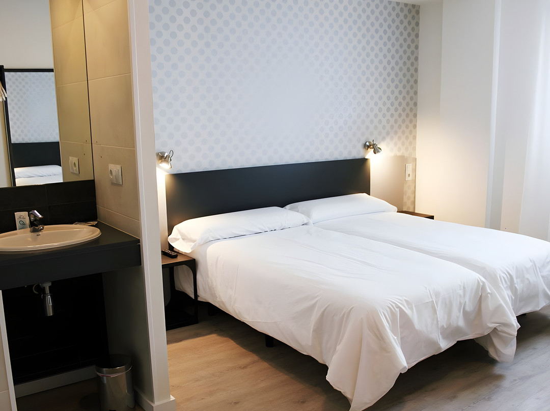 Hotel Checkin Urban Nevada主图