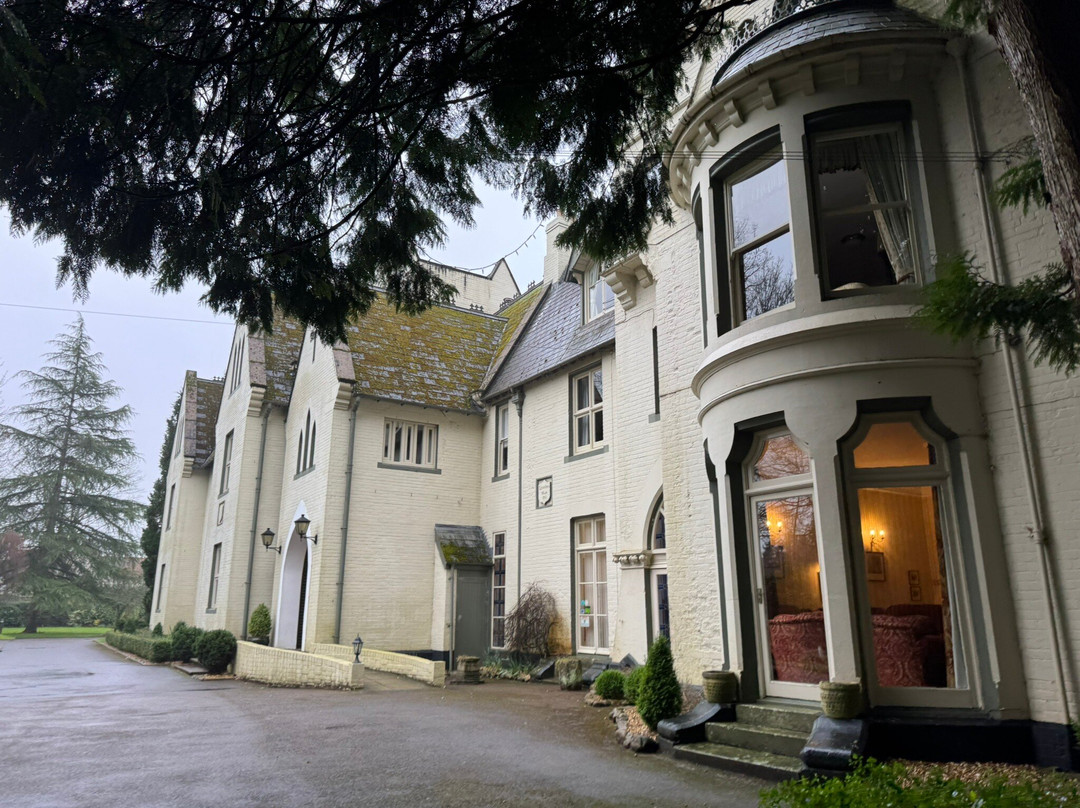 Glen-yr-Afon House Hotel主图