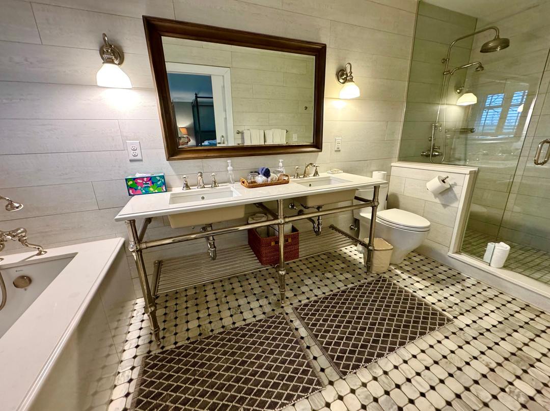 Eighth Pole Inn主图