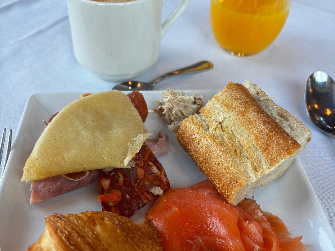 勒芒乡村俱乐部贝斯特韦斯特高级酒店主图