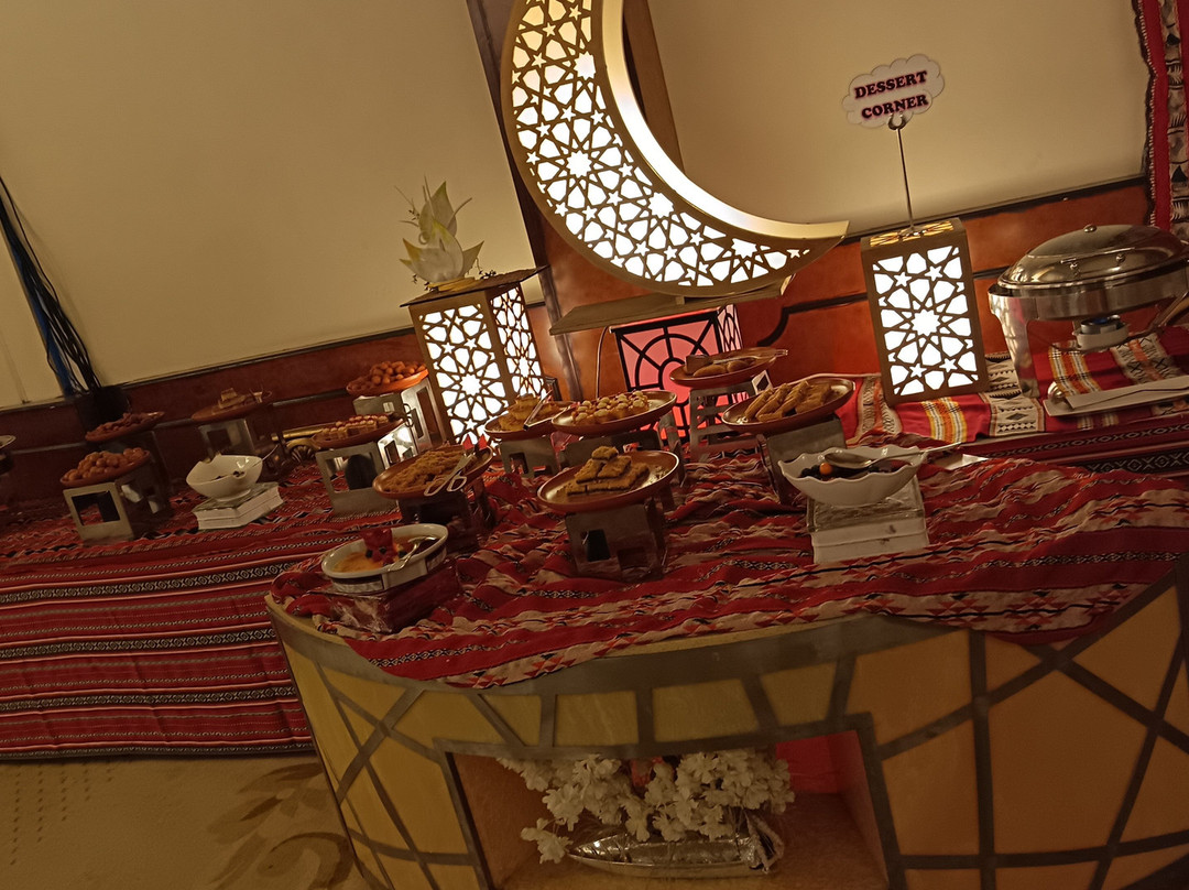 The Convention Center & Royal Suites主图