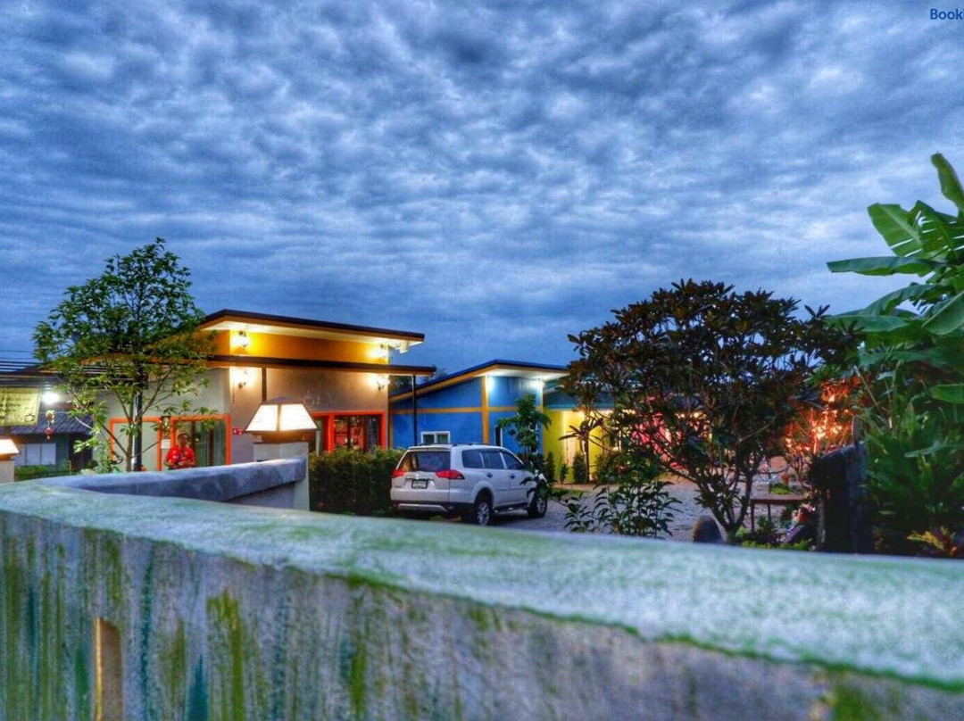 Chuanchom Tawan Resort