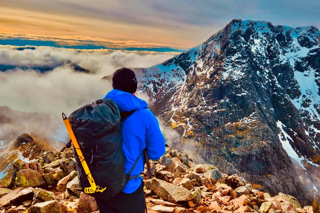 Hayley Webb Mountain Adventures景点图片