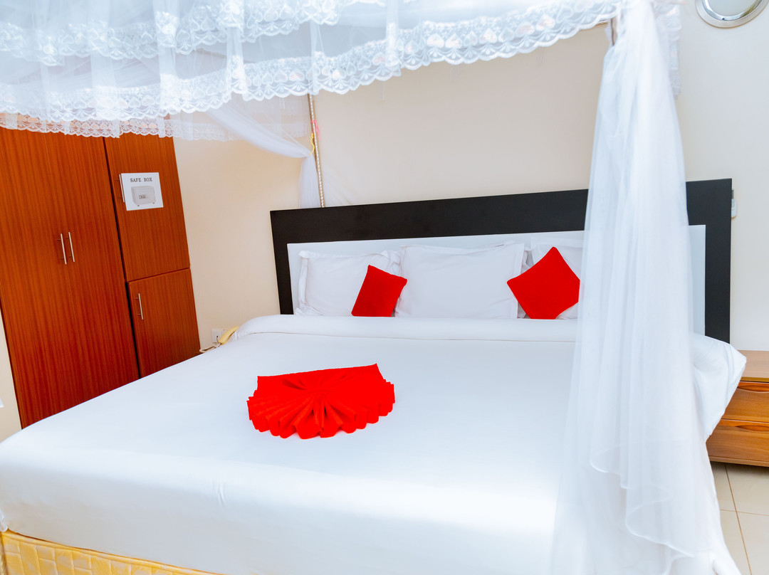 Five To Five Hotel主图