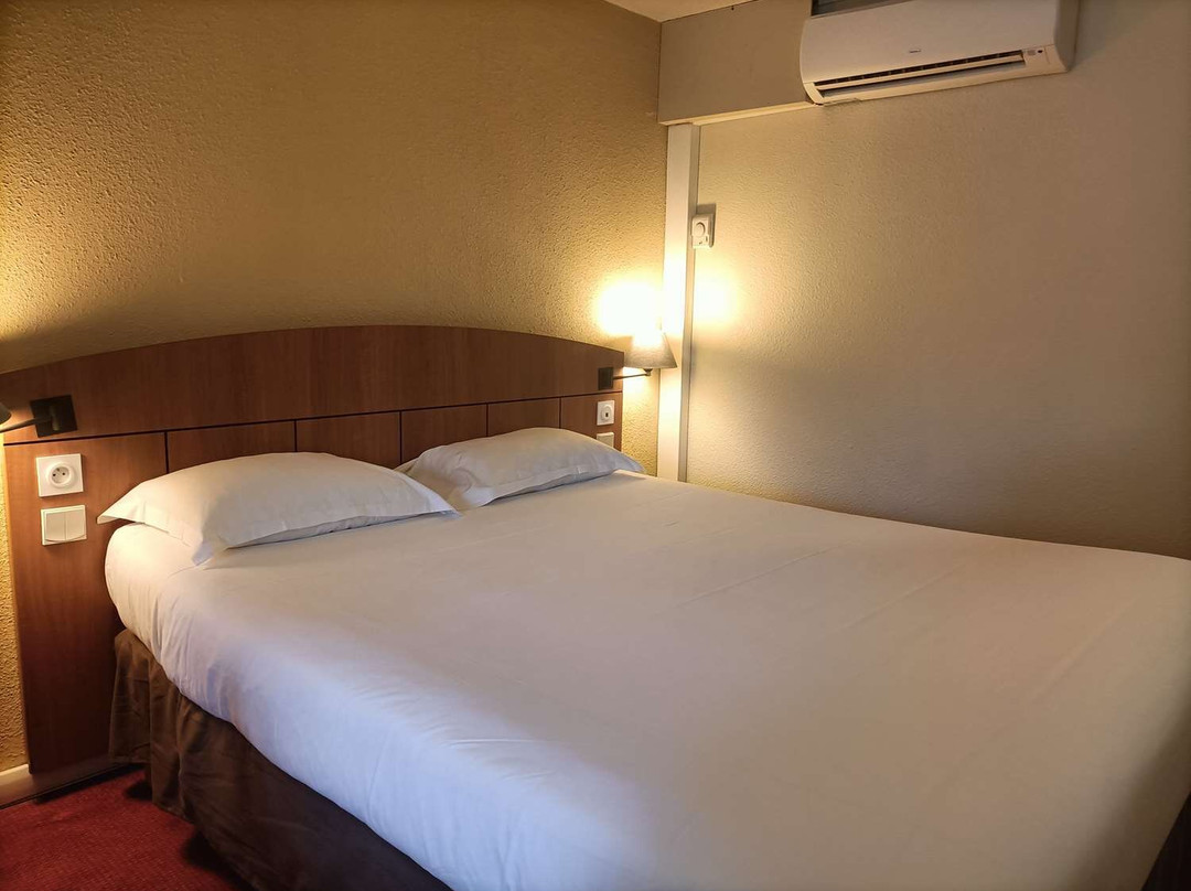 Hotel Kyriad Genève St-Genis-Pouilly