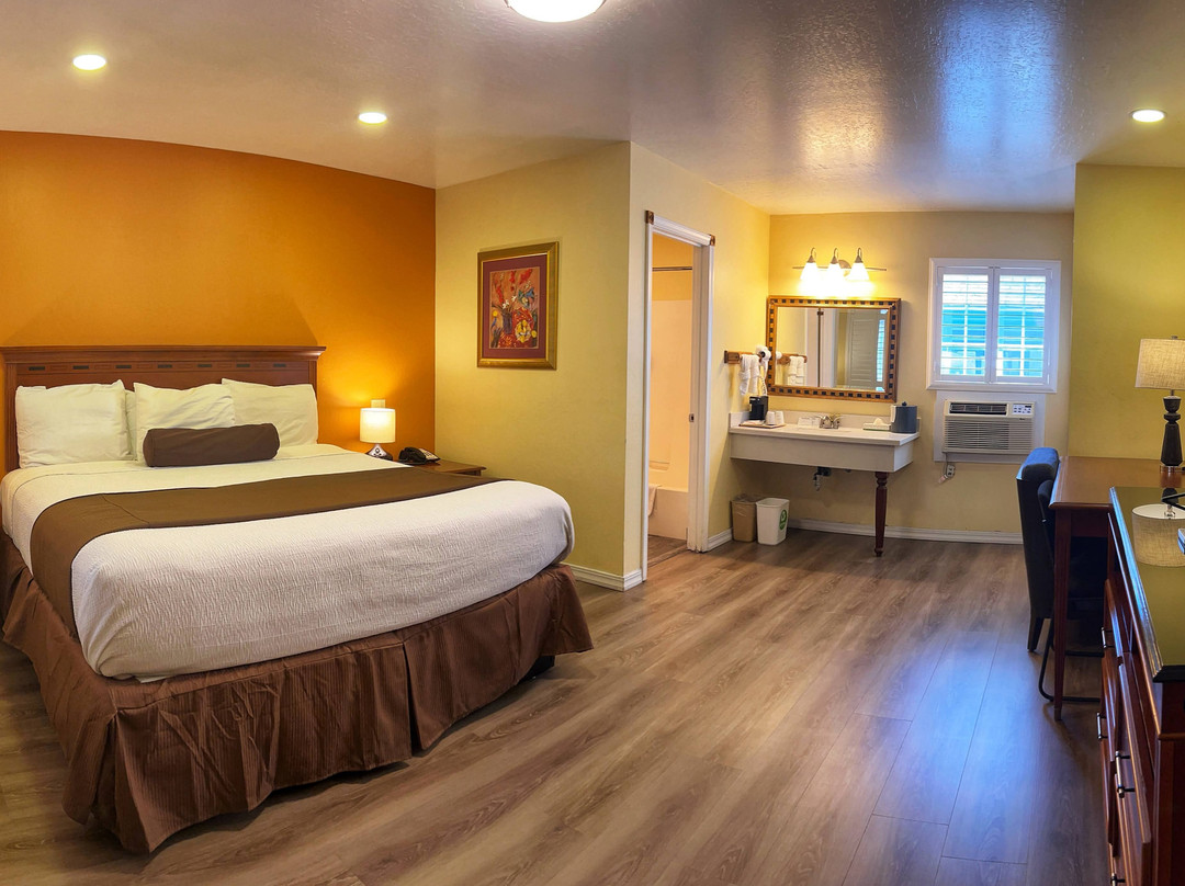 The Old West Inn主图