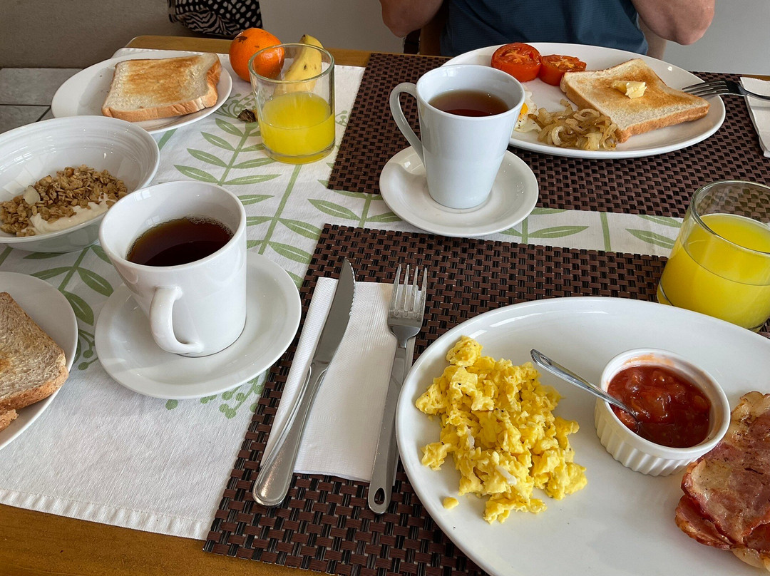 Fly me to the Moon Guest House主图