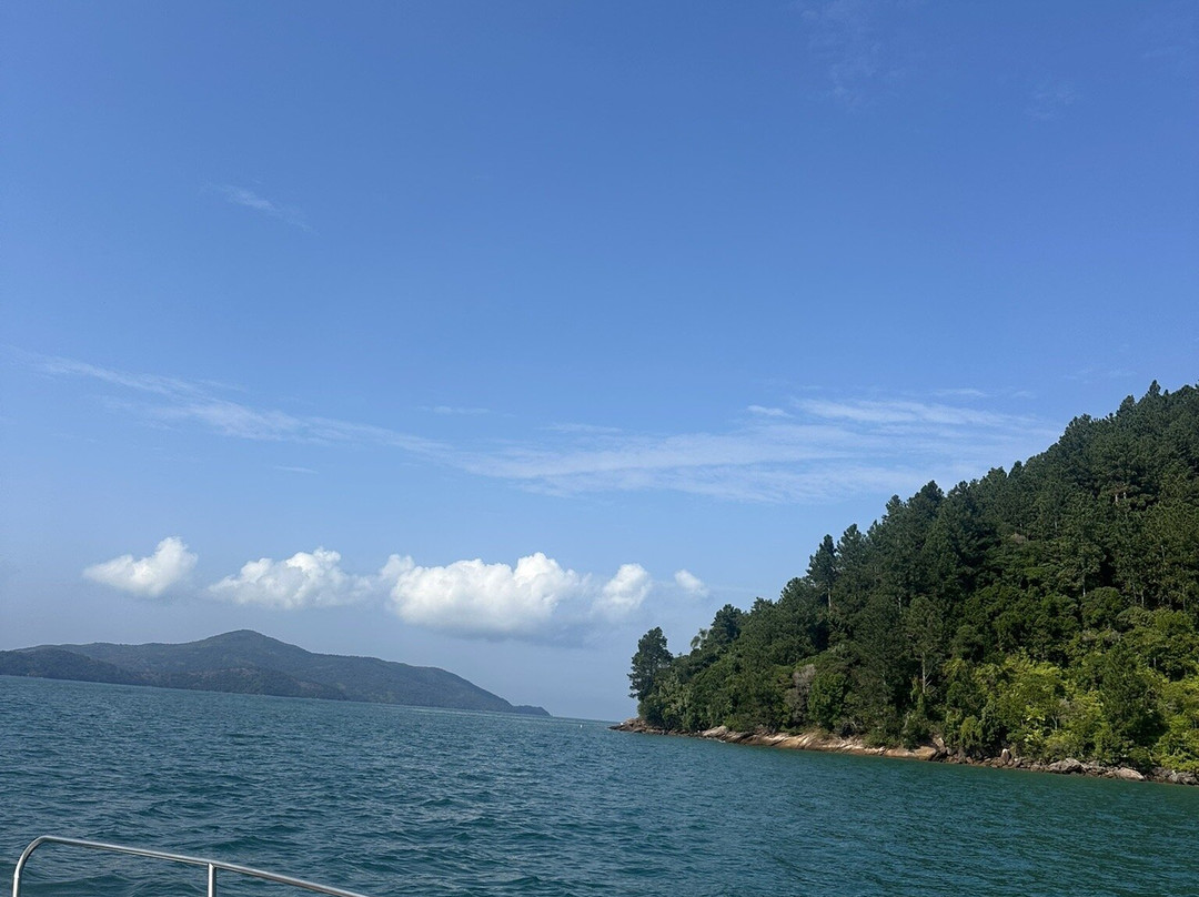 Lancha Amigos Ubatuba-乌巴图巴必去景点