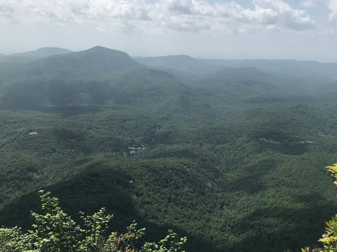 Whiteside Mountain Trail-海兰兹必去景点