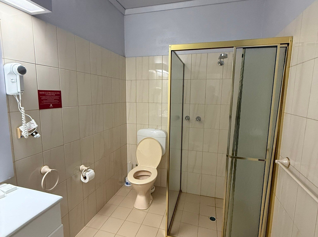 沙漠洞穴旅馆主图