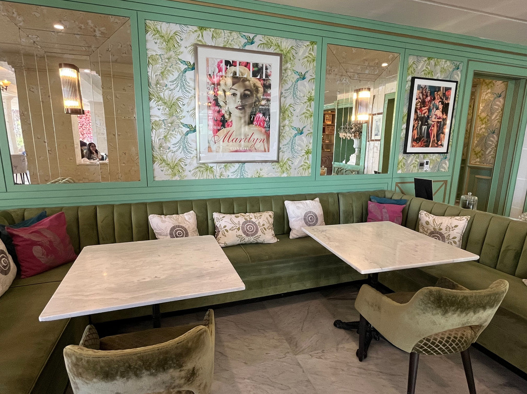 Café Le Mirage