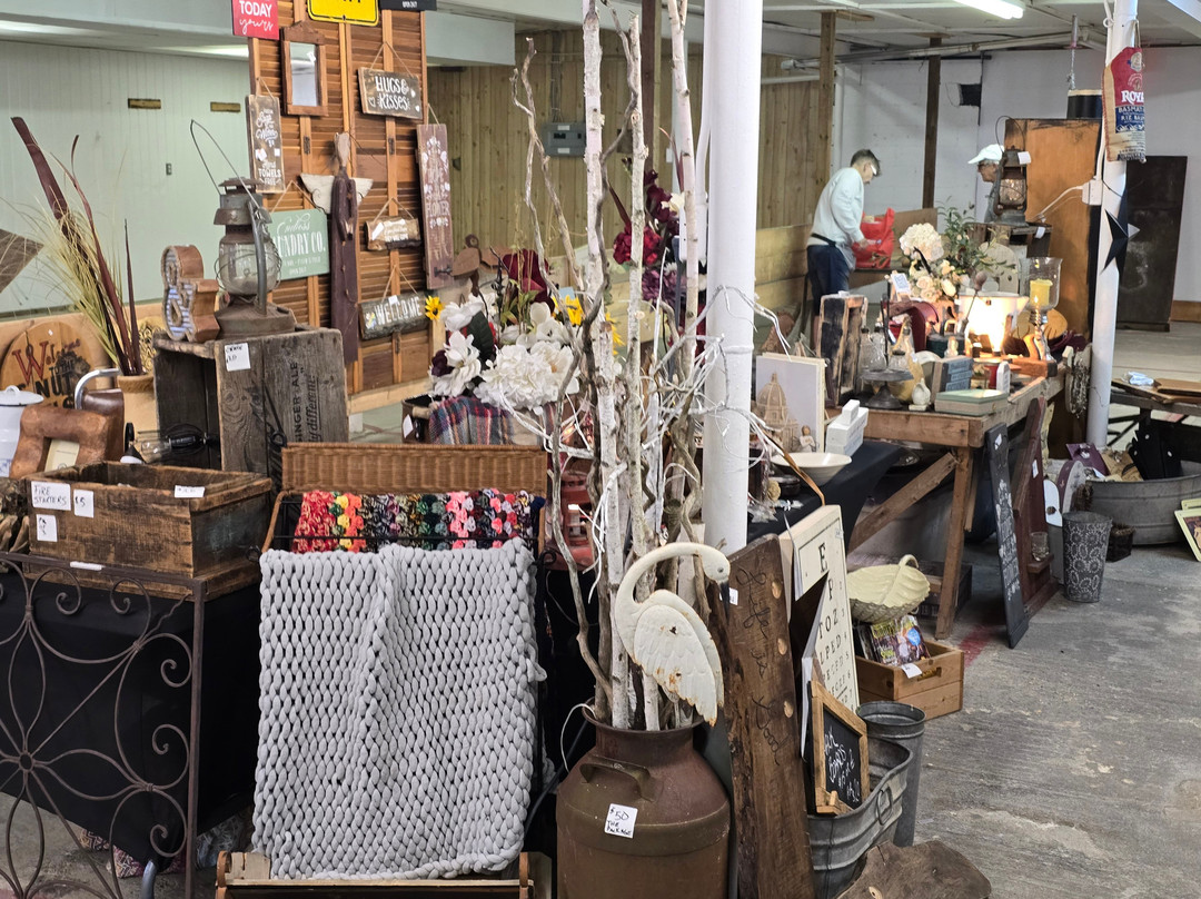 Aylmer Sales Arena & Farmers Market-Aylmer必去景点