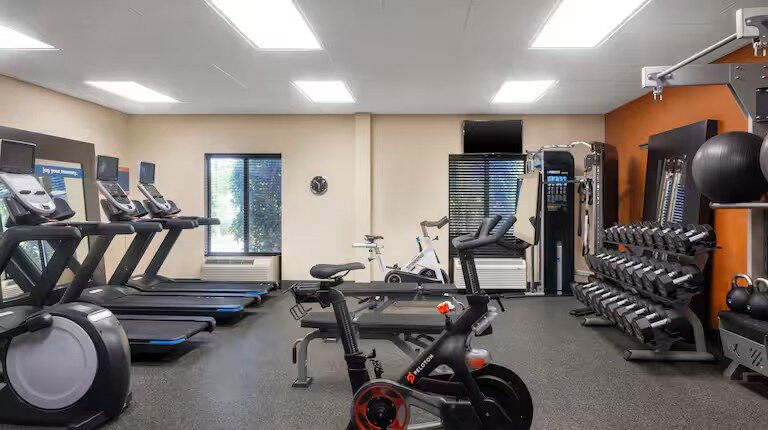 Hampton Inn & Suites Birmingham/280 East-eagle Point主图