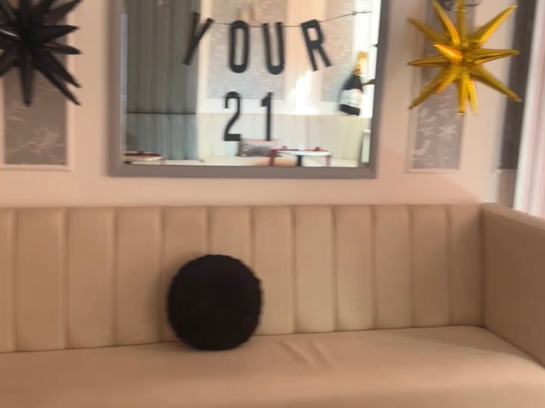 查恩伍德旅馆主图