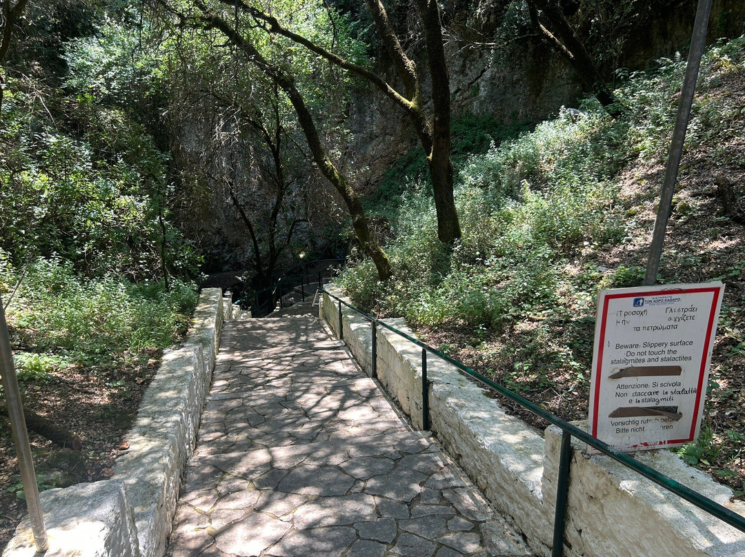 Drogarati Cave-Chaliotata必去景点