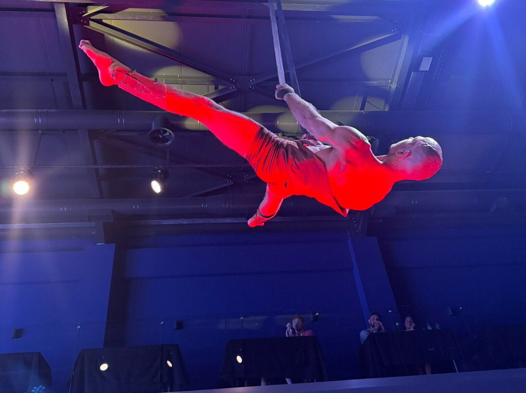 TROY at Alar dinner-show-Piskopiano必去景点