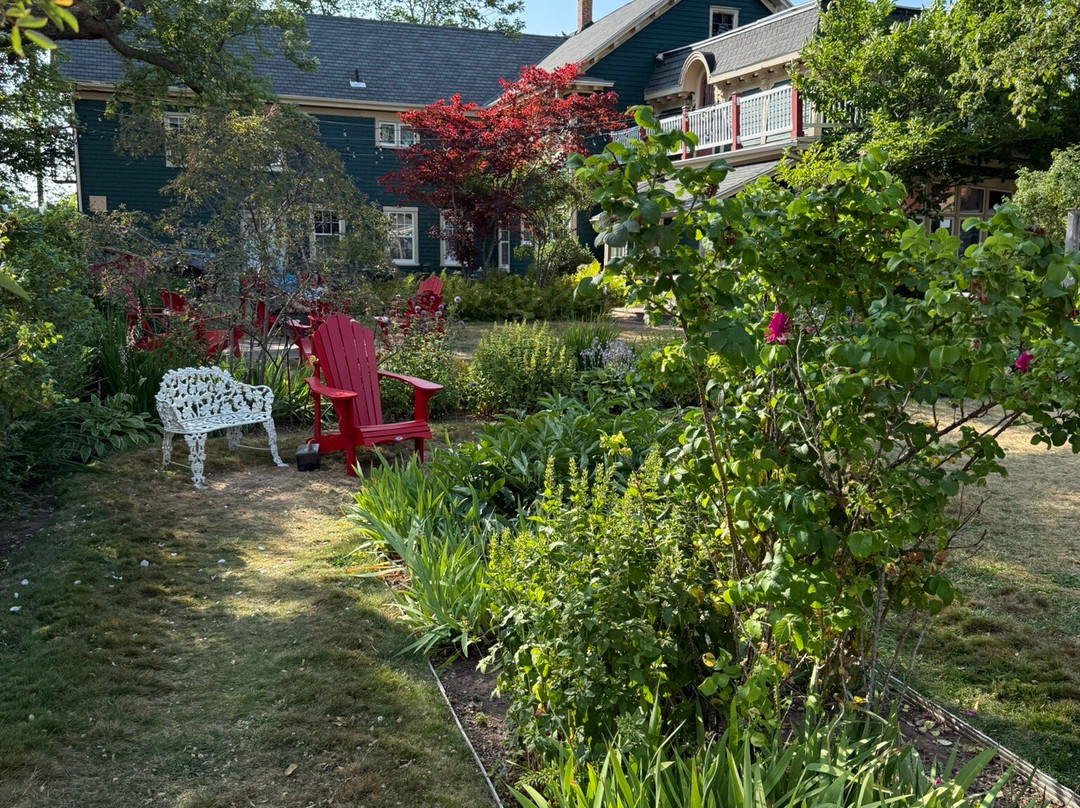 Holman's Heritage Suites主图