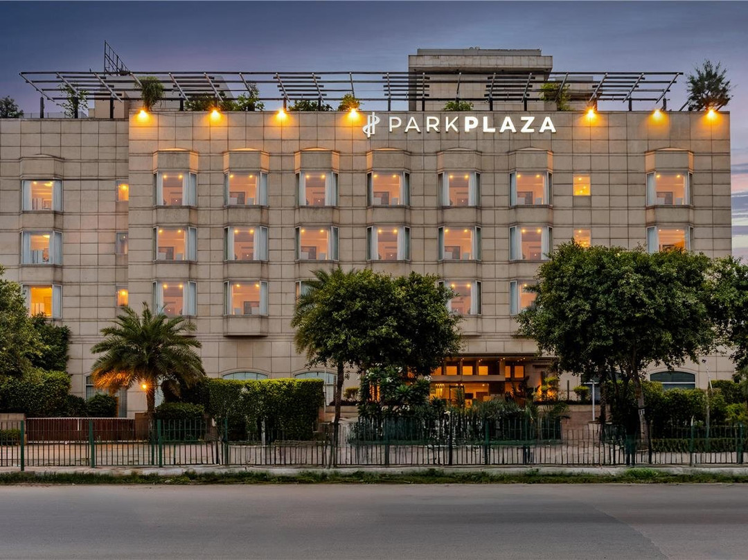 古尔冈公园广场酒店