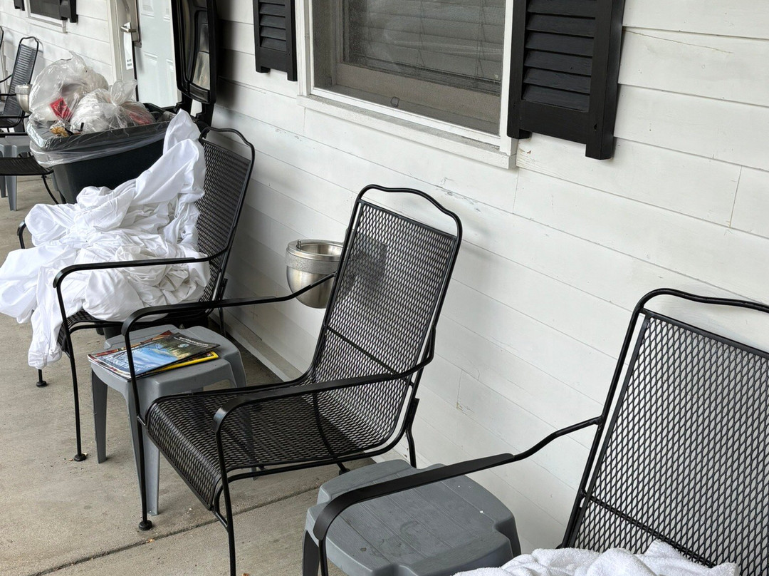 Colonial Motel主图