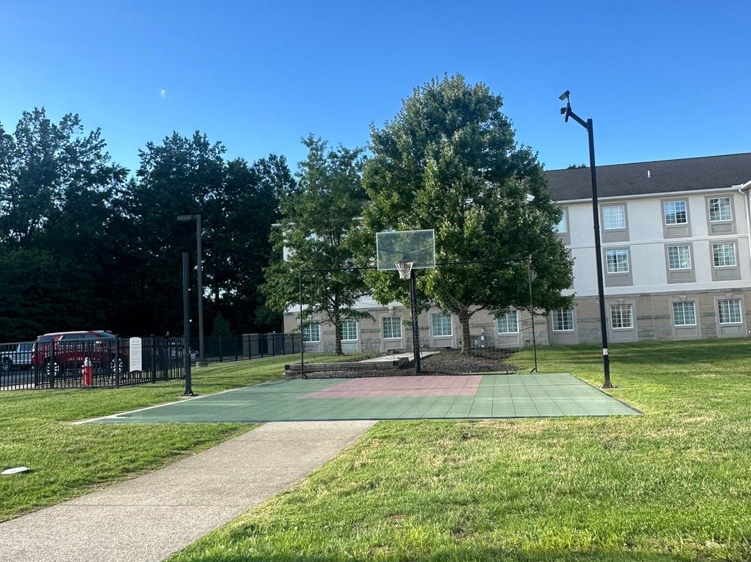 Staybridge Suites Cleveland Mayfield Heights Beachwd by IHG主图