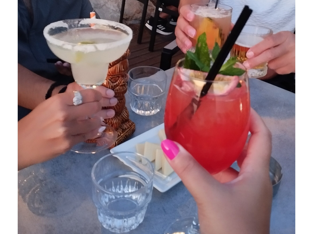 Villa Stasa Sea Bar-Loutra必去景点