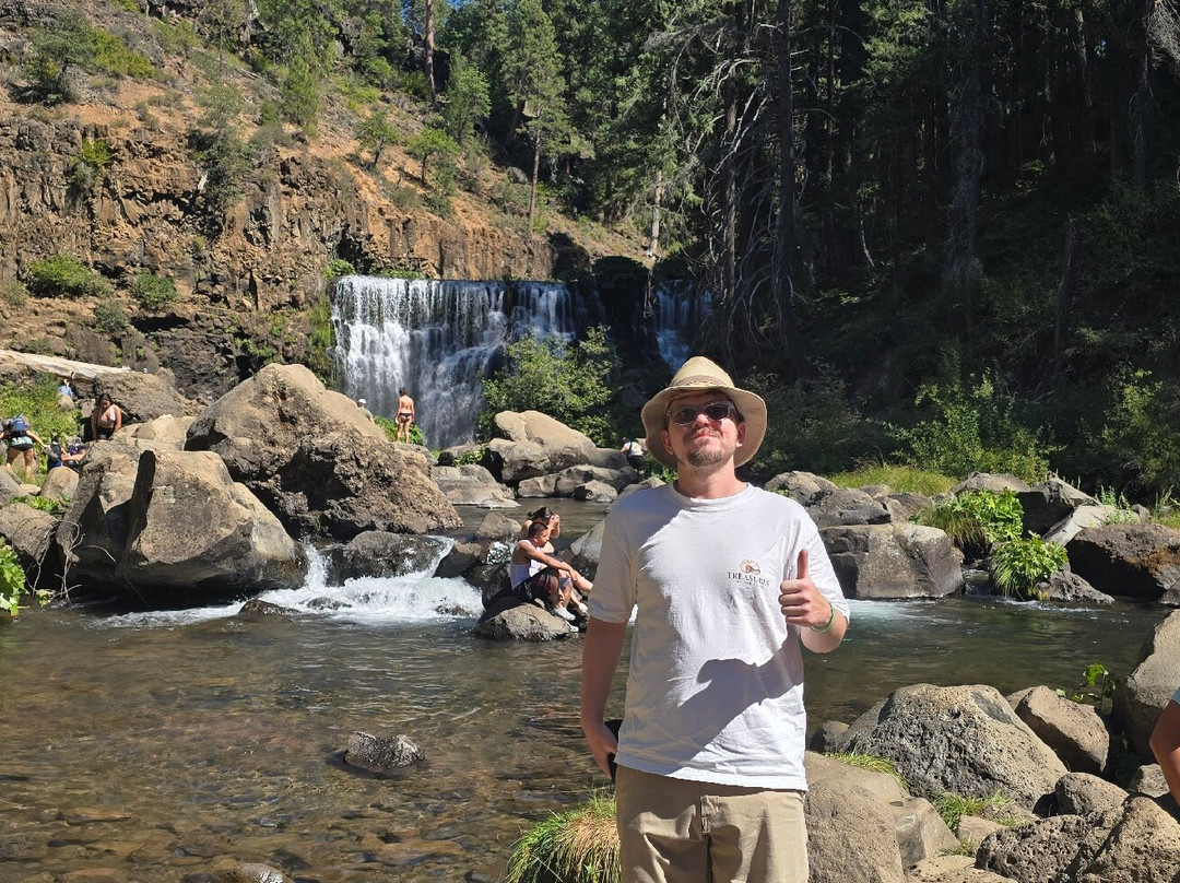 McCloud River’s Three Waterfalls-McCloud必去景点