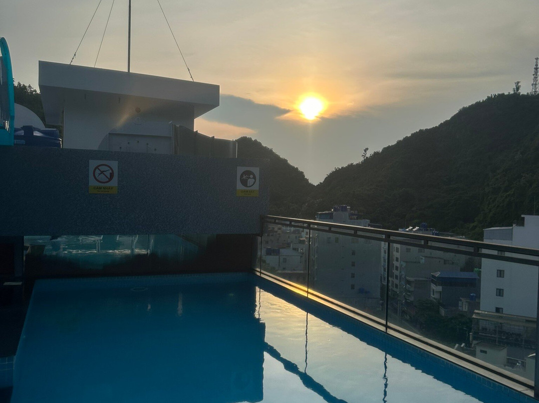 Cat Ba Wonder Hotel主图