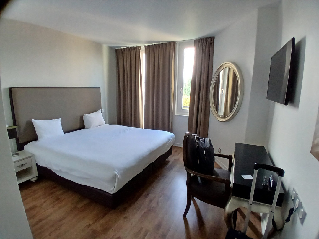 Executive Hotel Paris Gennevilliers主图