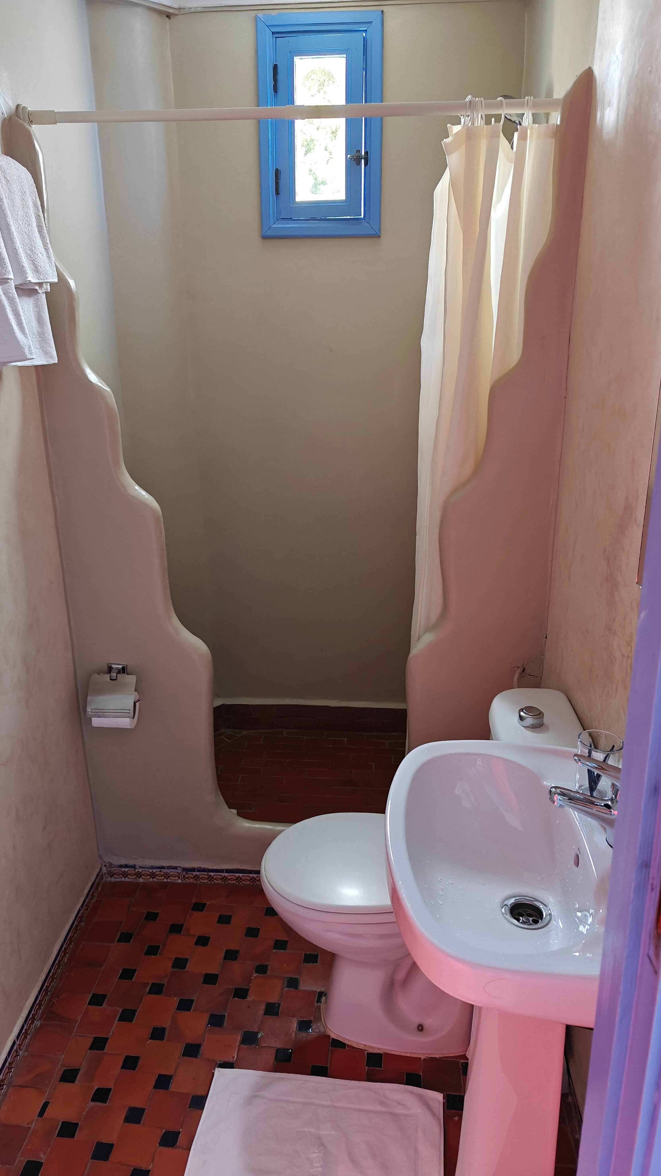 阿勒哈利法酒店-官方