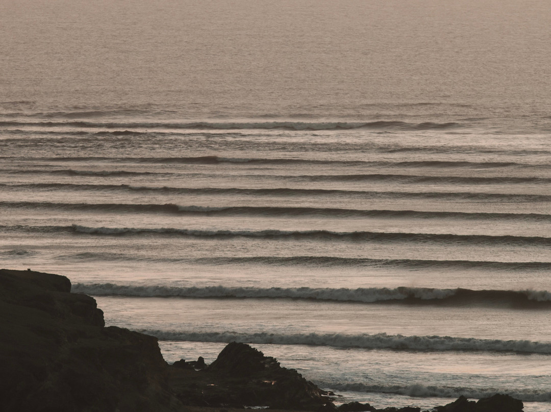Surf With Amigas - Peru