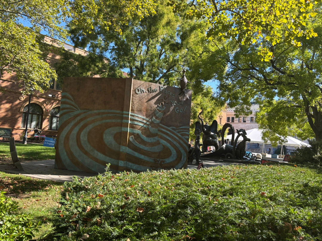 Dr. Seuss National Memorial Sculpture Garden-斯普林菲尔德必去景点
