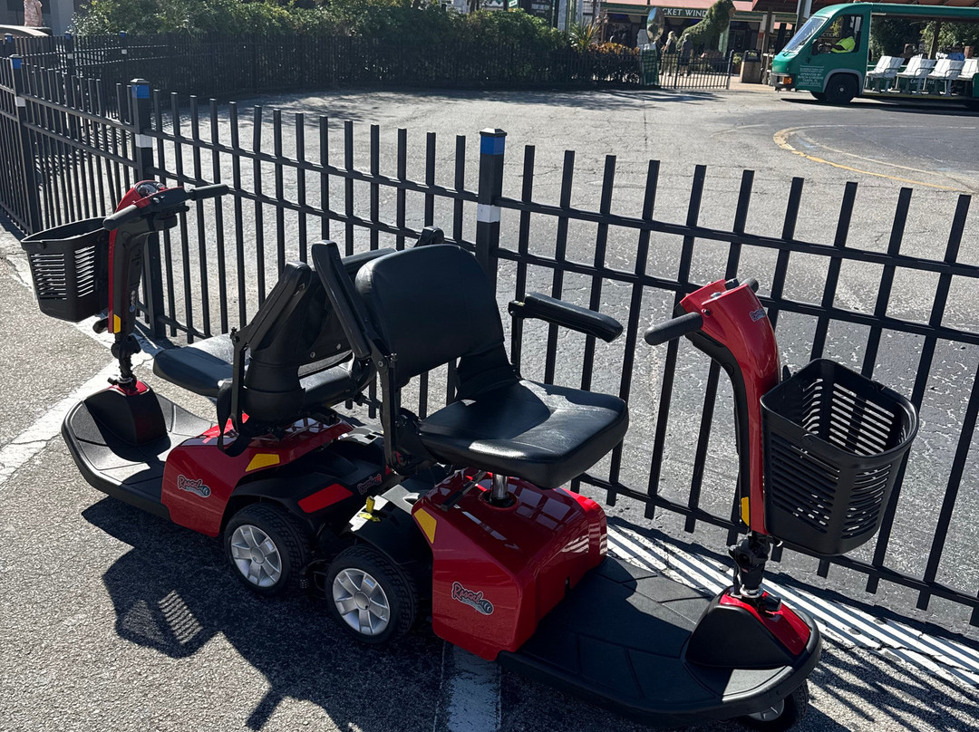 Cloud Of Goods-坦帕必去景点