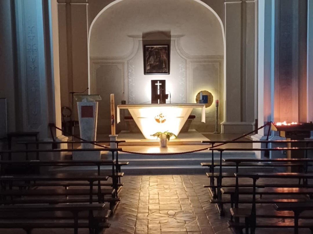 Chiesa di Santa Maria del Giglio-佩斯卡亚堡必去景点