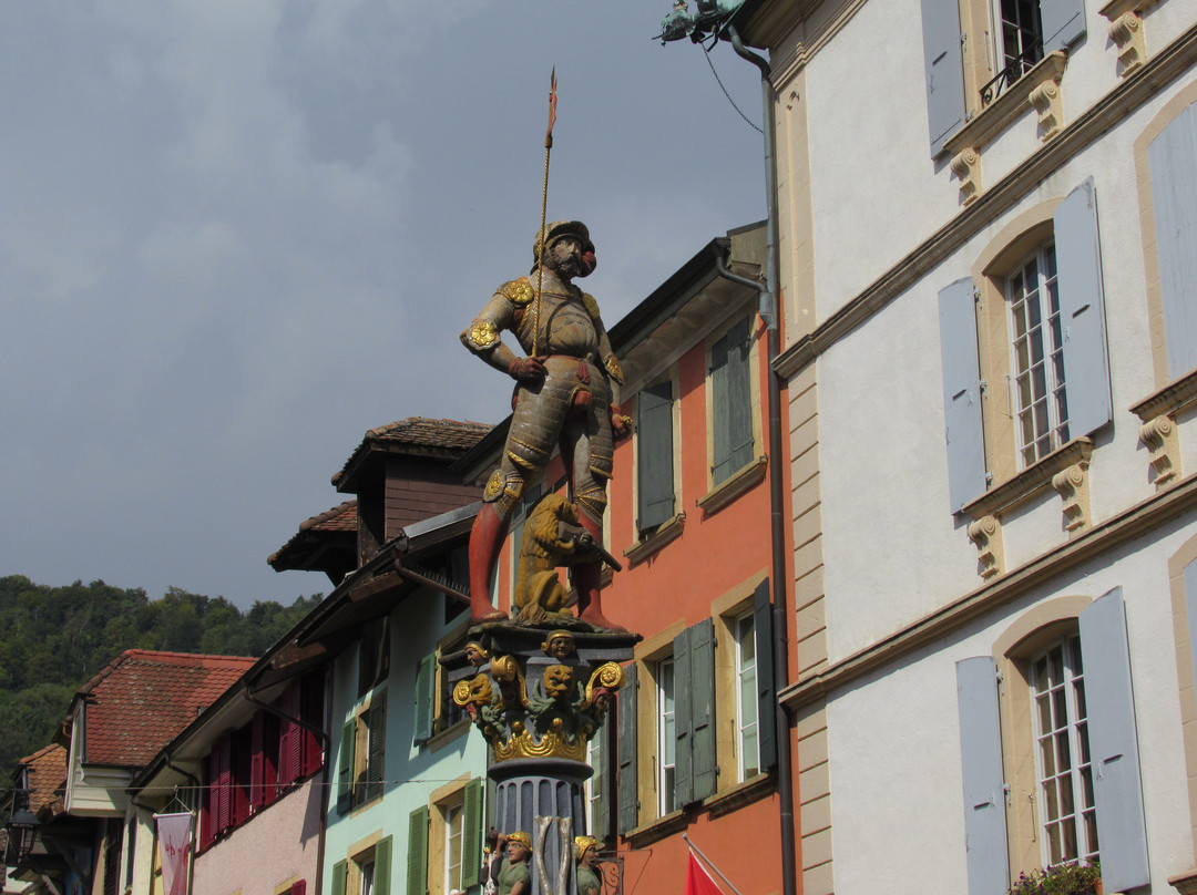 Fontaine du Banneret-La Neuveville必去景点