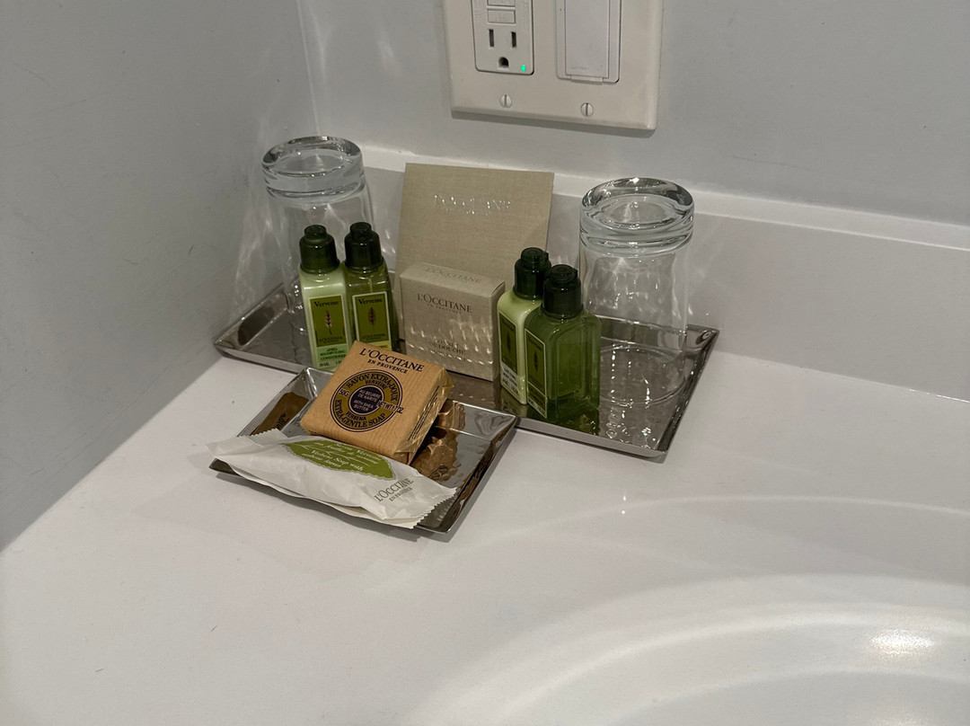 124 on Queen Hotel and Spa主图