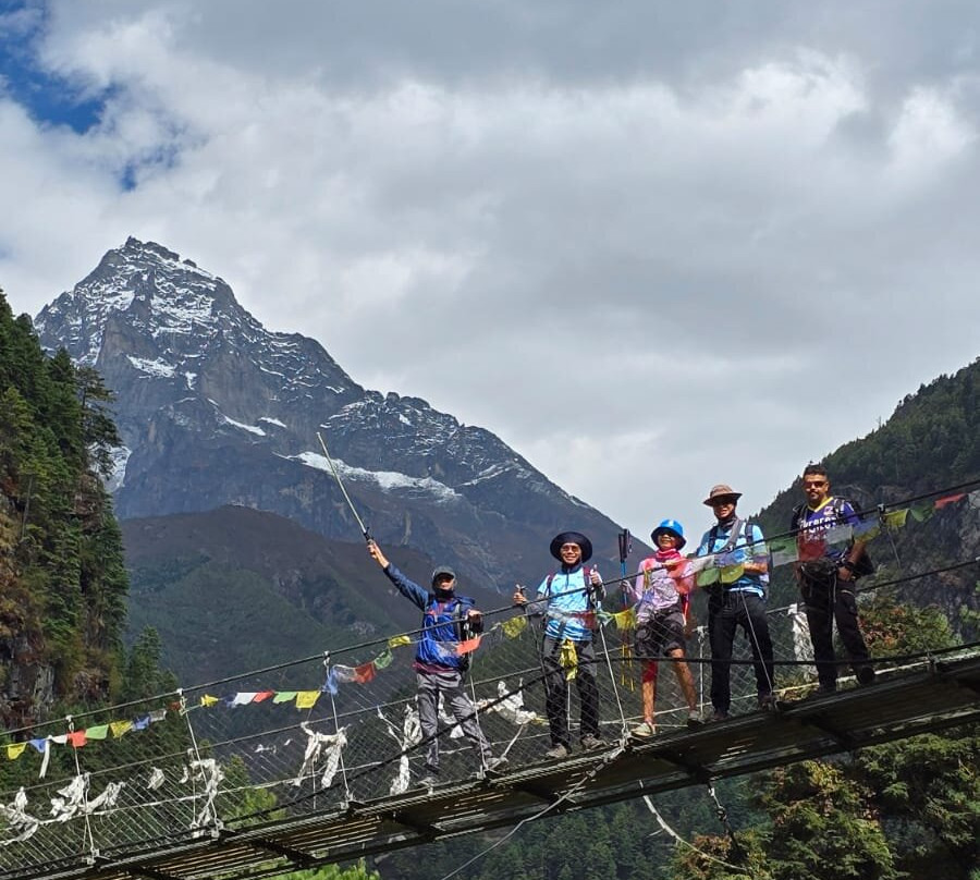Mountain World Treks - Day Tours-加德满都必去景点
