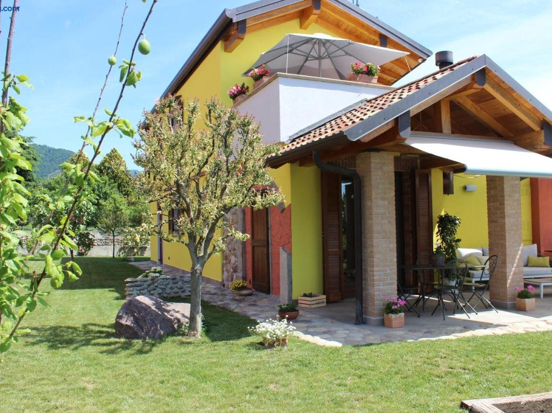 Almenno San Salvatore酒店住宿-Due Lune B&B